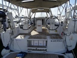 Oceanis 38 in Athens / Alimos Marina thumbnail 6