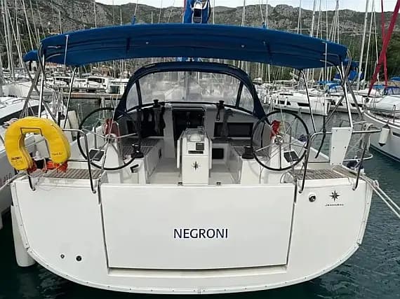 Sun Odyssey 440 in Athens / Alimos Marina - Photo 1