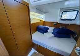 Sun Odyssey 440 in Athens / Alimos Marina thumbnail 8