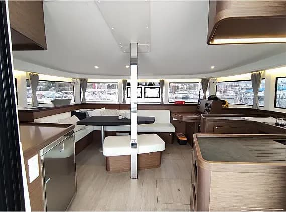 Lagoon 42 in Mykonos / Tourlos Marina - Photo 3