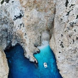 Lagoon 42 in Mykonos / Tourlos Marina thumbnail 32
