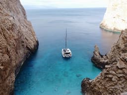 Lagoon 42 in Mykonos / Tourlos Marina thumbnail 39