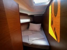 Sun Odyssey 440 in Pula / Marina Polesana thumbnail 14