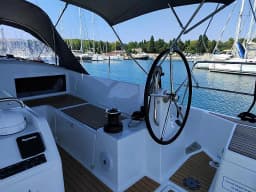 Sun Odyssey 440 in Pula / Marina Polesana thumbnail 21