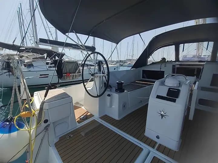 Sun Odyssey 440 in Pula / Marina Polesana - Photo 5