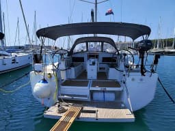 Sun Odyssey 440 in Pula / Marina Polesana thumbnail 5