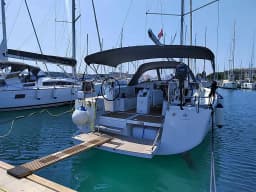 Sun Odyssey 440 in Pula / Marina Polesana thumbnail 6
