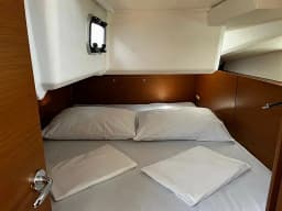 Sun Odyssey 440 in Pula / Marina Polesana thumbnail 7
