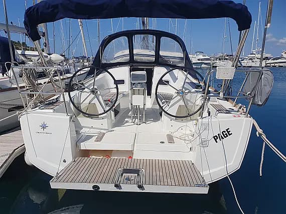 Sun Odyssey 349 in Drage / Marina Drage - Photo 1