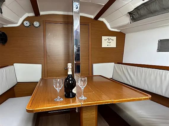 Sun Odyssey 349 in Drage / Marina Drage - Photo 3