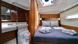 Sun Odyssey 410 in Marmaris / Albatros Marina thumbnail 10