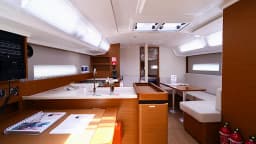 Sun Odyssey 410 in Marmaris / Albatros Marina thumbnail 9