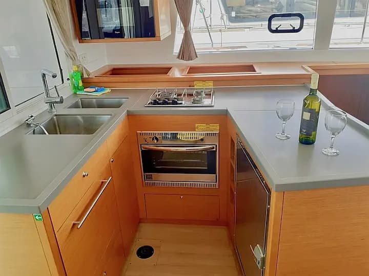 Lagoon 450 in Šibenik / D-Marin Marina Mandalina - Photo 4