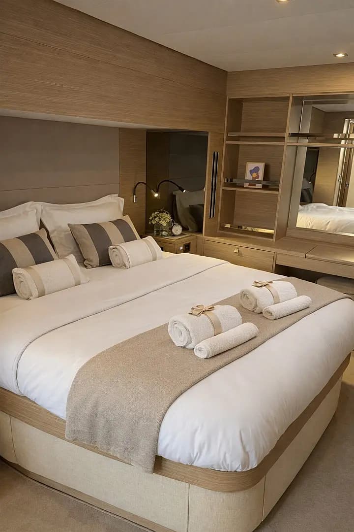 Lagoon 60 in Kaštel Gomilica / Marina Kaštela - Photo 4