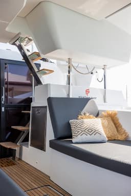 Aura 51 in Hyeres thumbnail 8