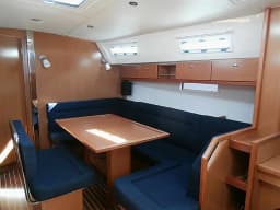 Bavaria 40 Cruiser in Lefkada / Nydri Port thumbnail 3