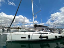 Oceanis 46.1 in Athens / Alimos Marina thumbnail 13