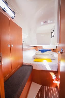Bavaria Cruiser 34 in Dubrovnik / ACI Marina Dubrovnik thumbnail 9