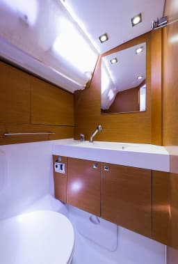 Sun Odyssey 469 in Nea Peramos - Attica / Nea Peramos thumbnail 21