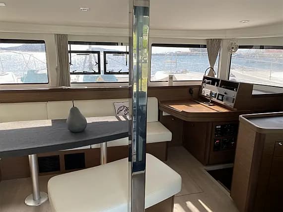 Lagoon 42 in Skiathos - Photo 3