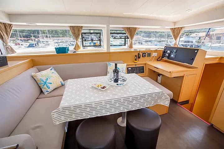 Lagoon 400 S2 in Split / ACI Marina Split - Photo 4