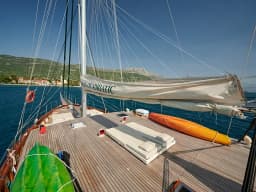 Gulet in Kaštel Gomilica / Port Kaštilac thumbnail 14