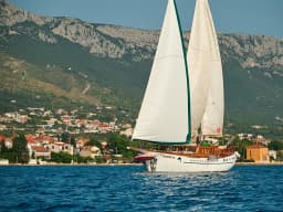 Gulet in Kaštel Gomilica / Port Kaštilac thumbnail 7