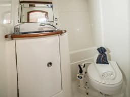 Oceanis 473 in Athens / Alimos Marina thumbnail 15