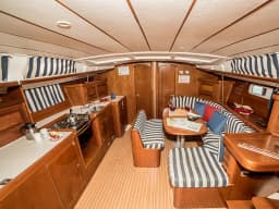 Oceanis 473 in Athens / Alimos Marina thumbnail 17