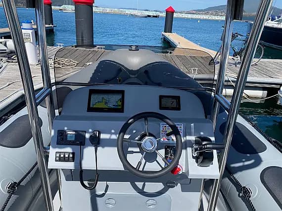 Vanguard DR-760 in Baiona / Monte Real Club de Yates de Baiona - Photo 2
