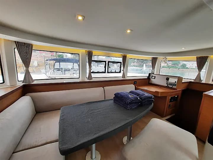 Lagoon 42 in Sicily / Furnari / Marina Portorosa - Photo 5