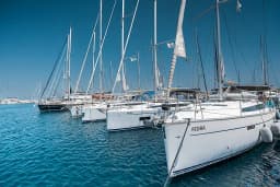 Bavaria C42 in Rhodes New Marina thumbnail 7