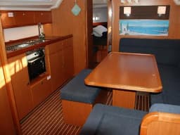 Bavaria Cruiser 41 in Palairos / Marina Paleros thumbnail 2