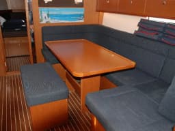 Bavaria Cruiser 41 in Palairos / Marina Paleros thumbnail 4