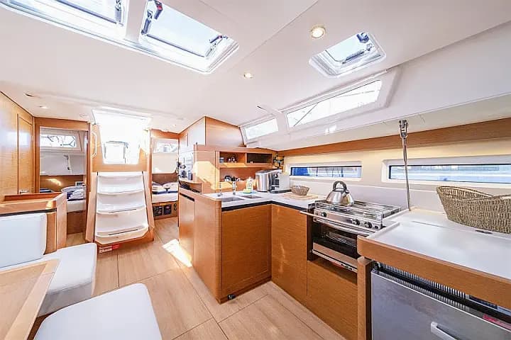 Sun Odyssey 490 in Primošten / Marina Kremik - Photo 4