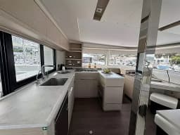 Lagoon 46 in Salerno / Marina d'Arechi thumbnail 4