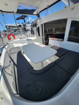 Lagoon 380 in Guadeloupe / Pointe-à-Pitre / Marina Bas-du-Fort thumbnail 27