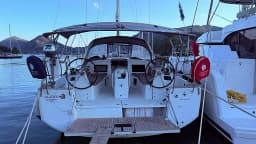 Sun Odyssey 410 in Lefkada / Nydri / Hotel Armonia thumbnail 6