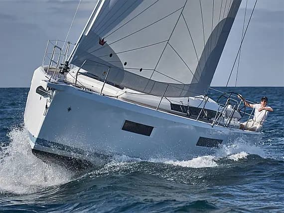 Sun Odyssey 440 in Lavrion / Olympic Marina - Photo 1