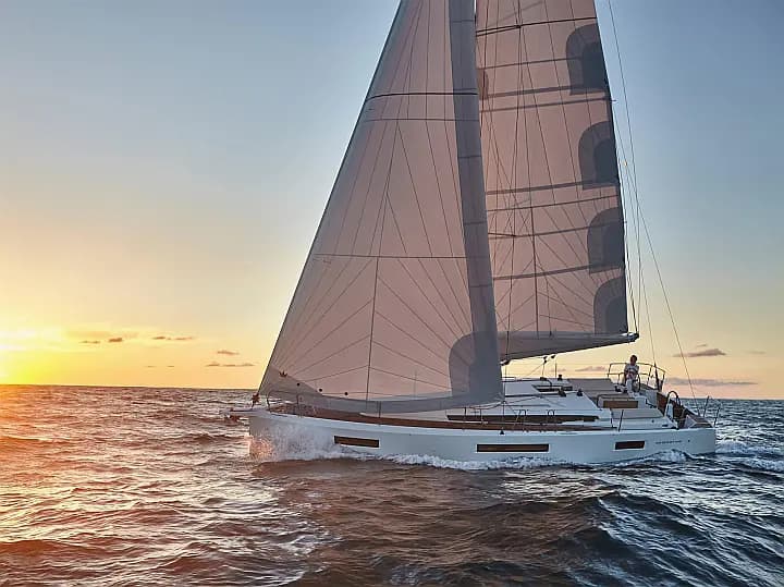 Sun Odyssey 440 in Lavrion / Olympic Marina - Photo 5