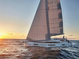 Sun Odyssey 440 in Lavrion / Olympic Marina thumbnail 4