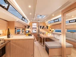 Bavaria C38 in Primošten / Marina Kremik thumbnail 2