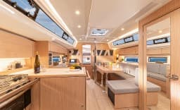 Bavaria C38 in Primošten / Marina Kremik thumbnail 6