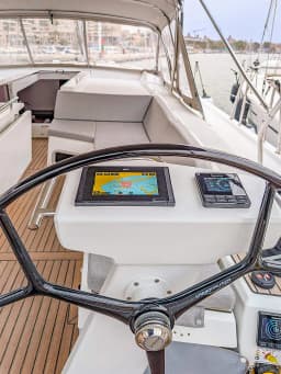 Oceanis 51.1 in Mallorca / Palma de Mallorca / Marina Naviera Balear thumbnail 14
