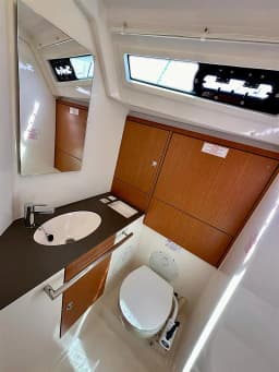 Bavaria Cruiser 46 in Sukošan / D-Marin Dalmacija Marina thumbnail 17