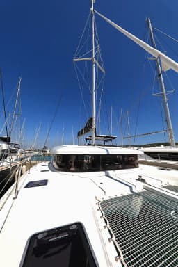 Lagoon 42 in Sukošan / D-Marin Dalmacija Marina thumbnail 10