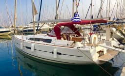 Dufour 412 Grand large in Lefkada / D-Marin Marina Lefkas thumbnail 12