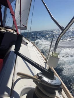 Dufour 412 Grand large in Lefkada / D-Marin Marina Lefkas thumbnail 17