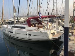 Dufour 412 Grand large in Lefkada / D-Marin Marina Lefkas thumbnail 18