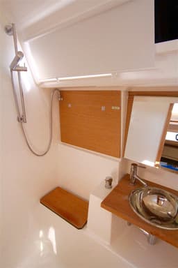 Dufour 412 Grand large in Lefkada / D-Marin Marina Lefkas thumbnail 5